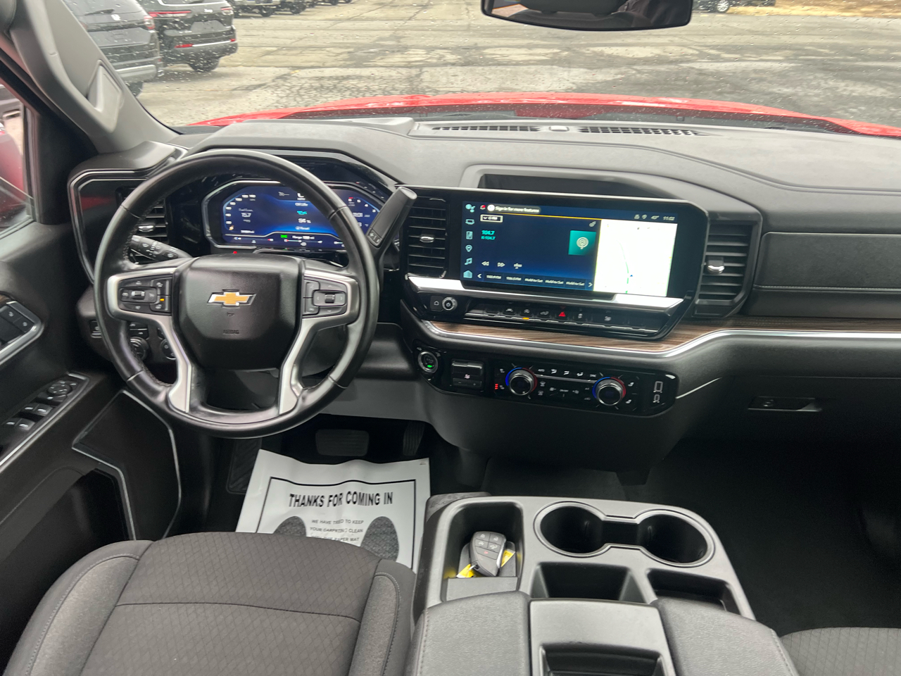 Chevrolet Silverado 1500 4WD Crew Cab 147" LT w/1LT 2025