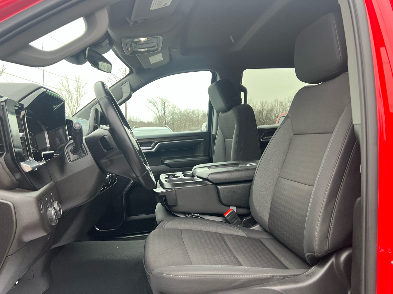 Chevrolet Silverado 1500 4WD Crew Cab 147" LT w/1LT 2025