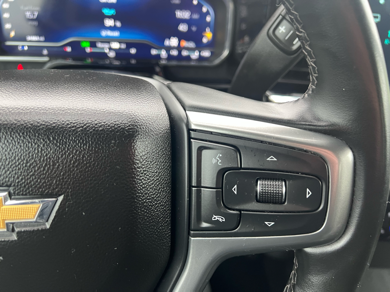 Chevrolet Silverado 1500 4WD Crew Cab 147" LT w/1LT 2025