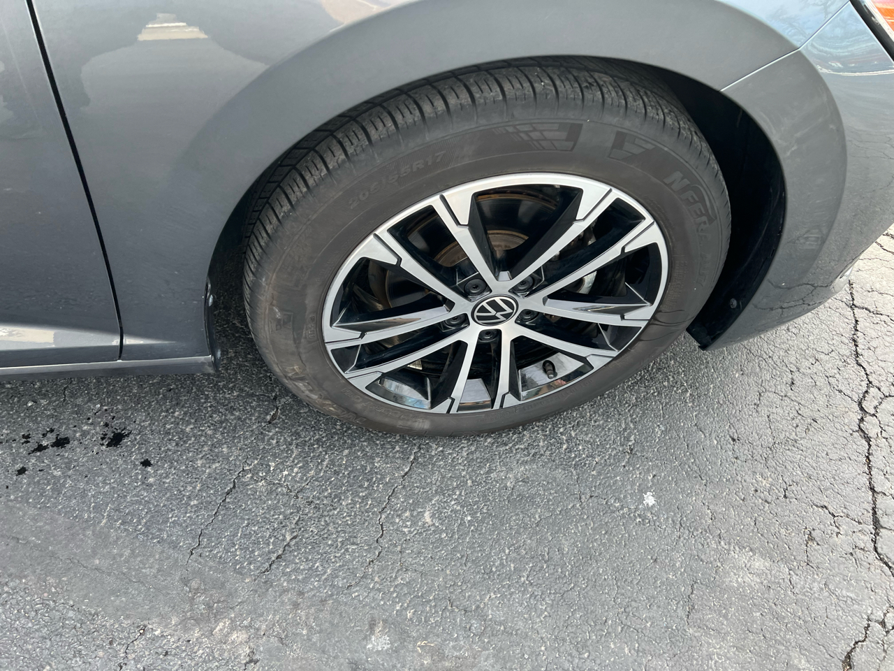 Volkswagen Jetta Sport Auto 2024