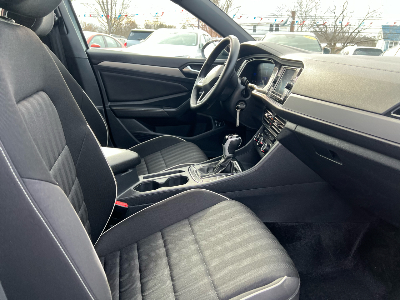 Volkswagen Jetta Sport Auto 2024