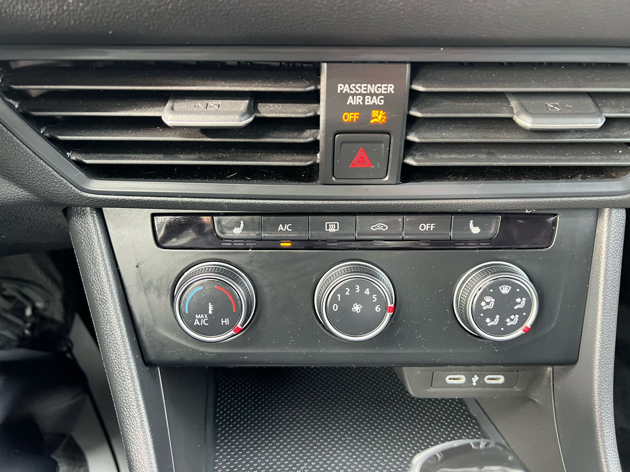 Volkswagen Jetta Sport Auto 2024