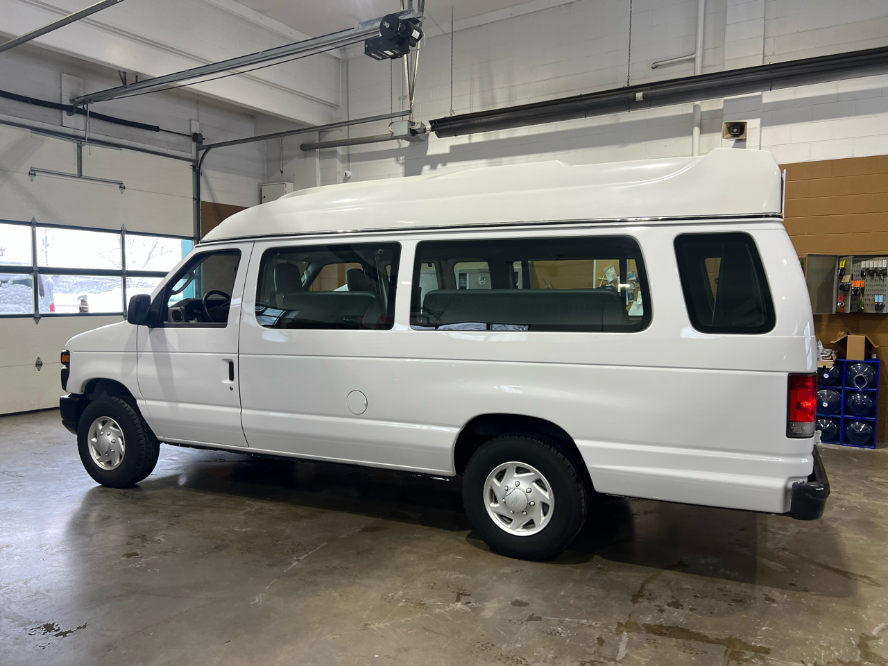 Ford Econoline Cargo Van E-250 Ext Recreational 2014
