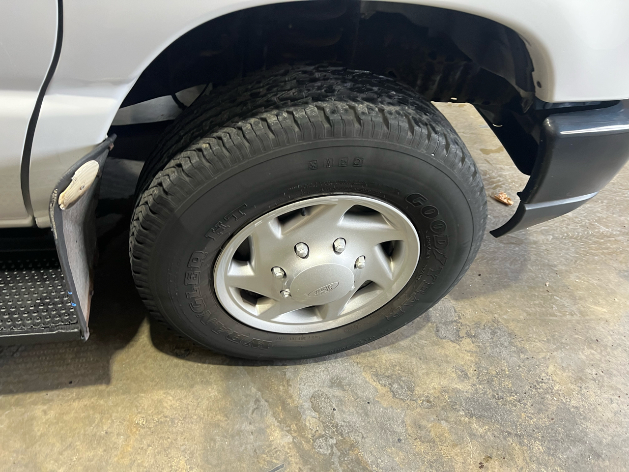 Ford Econoline Cargo Van E-250 Ext Recreational 2014