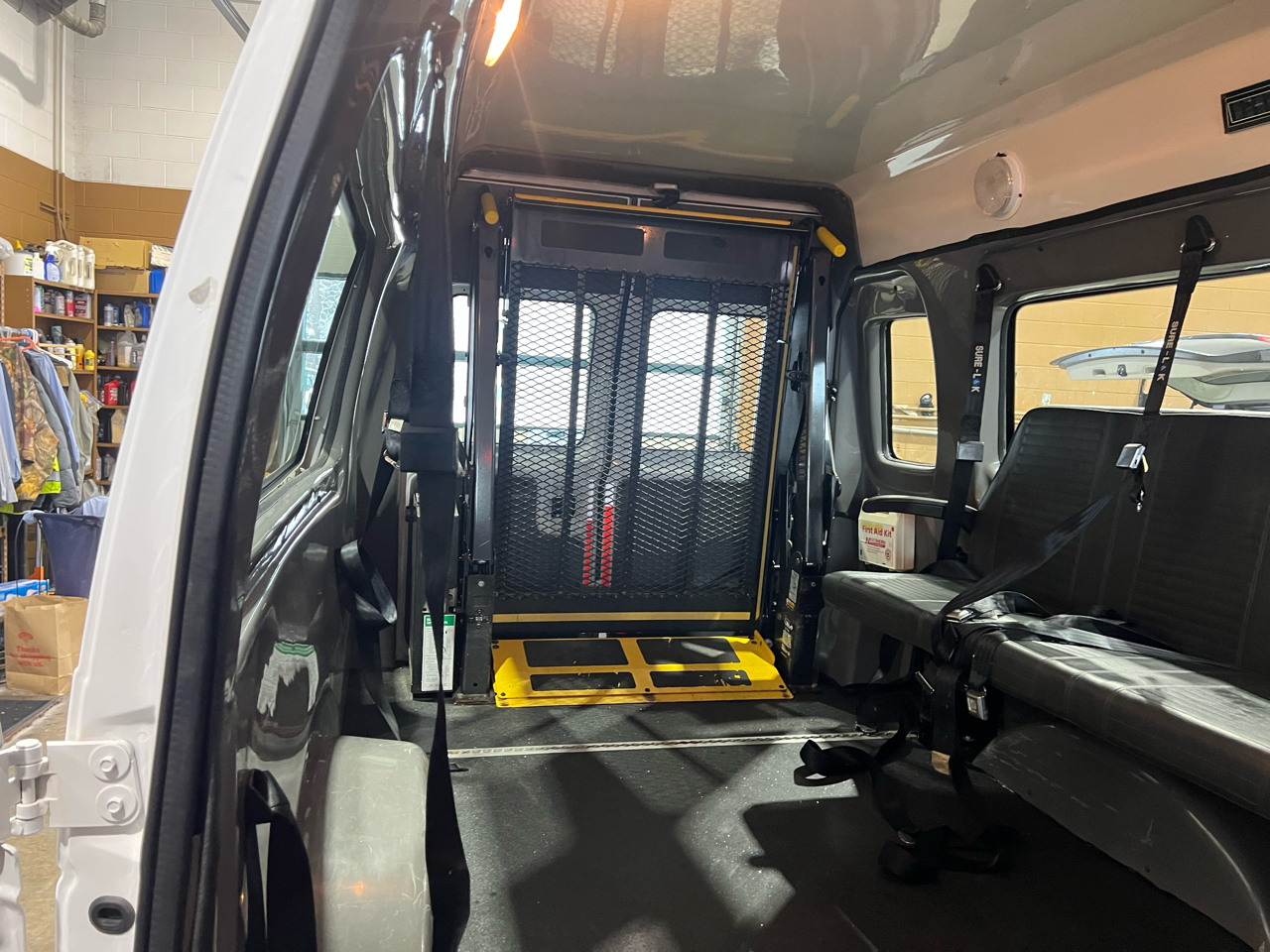 Ford Econoline Cargo Van E-250 Ext Recreational 2014