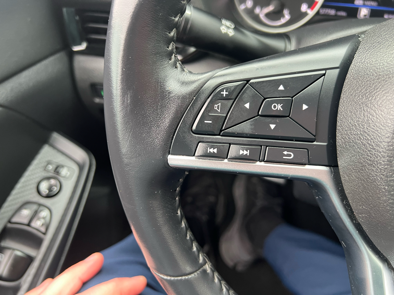 Nissan Sentra SV CVT 2021