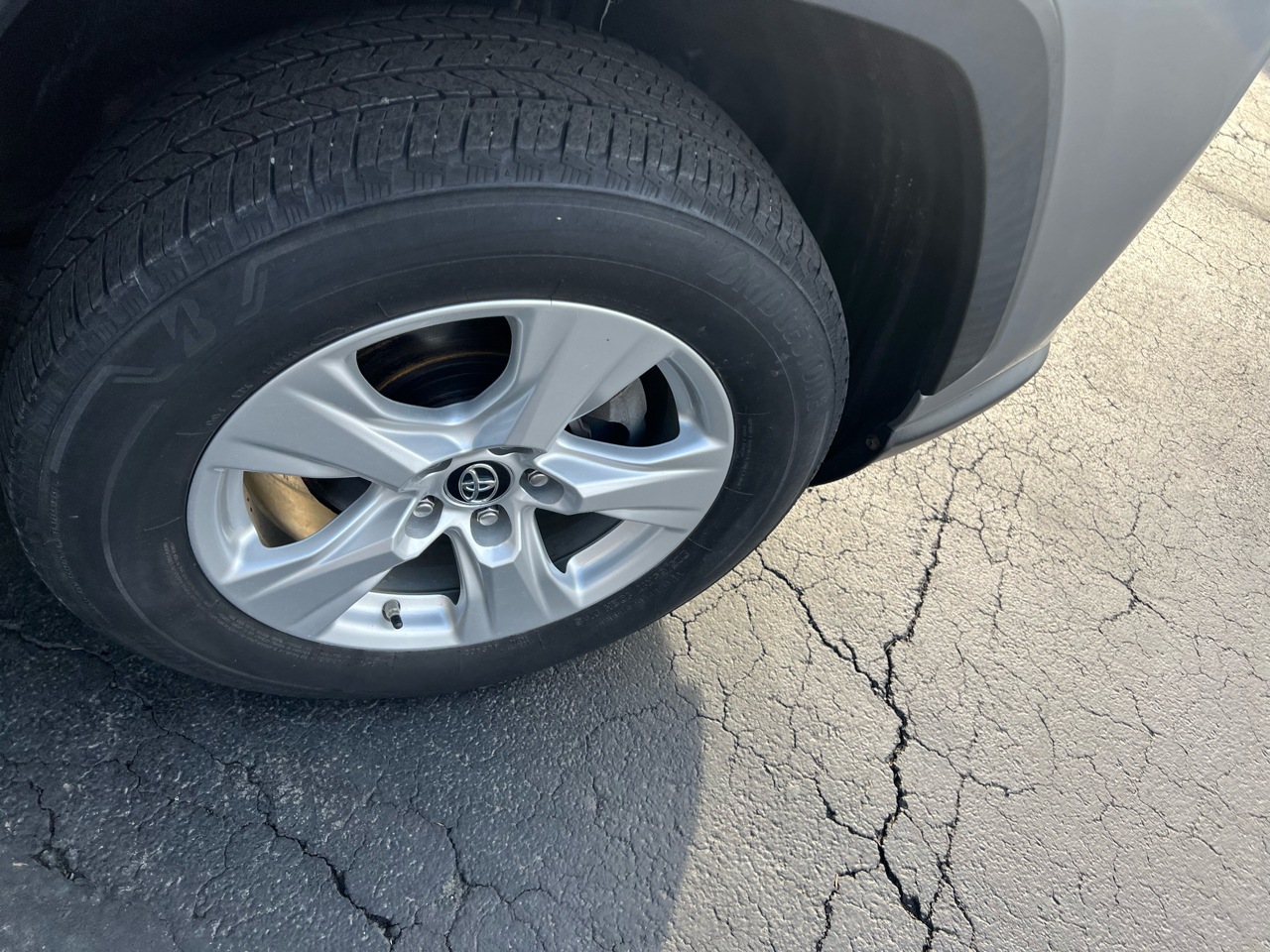 Toyota RAV4 XLE AWD (Natl) 2019