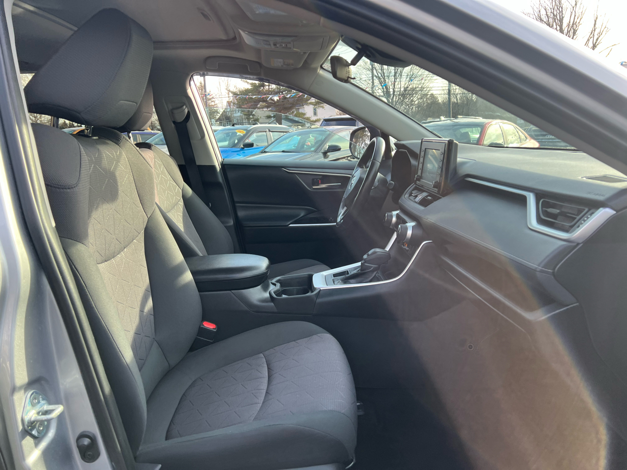 Toyota RAV4 XLE AWD (Natl) 2019