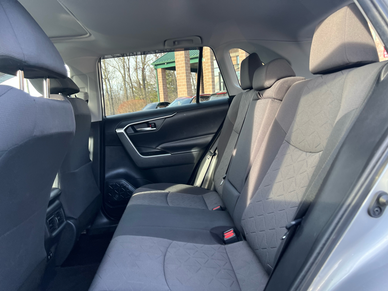 Toyota RAV4 XLE AWD (Natl) 2019