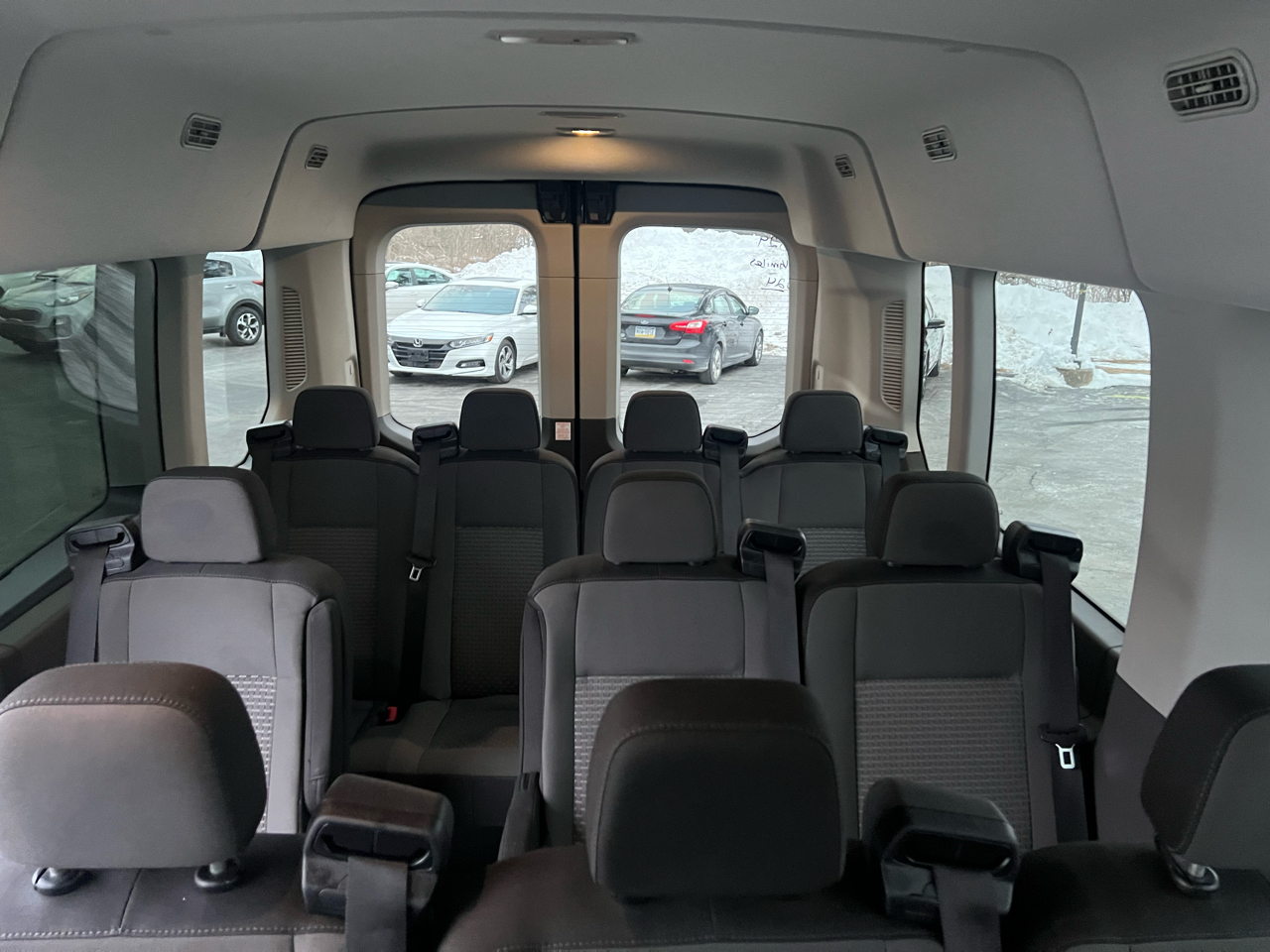 Ford Transit Passenger Wagon T-350 148" Med Roof XLT RWD 2024