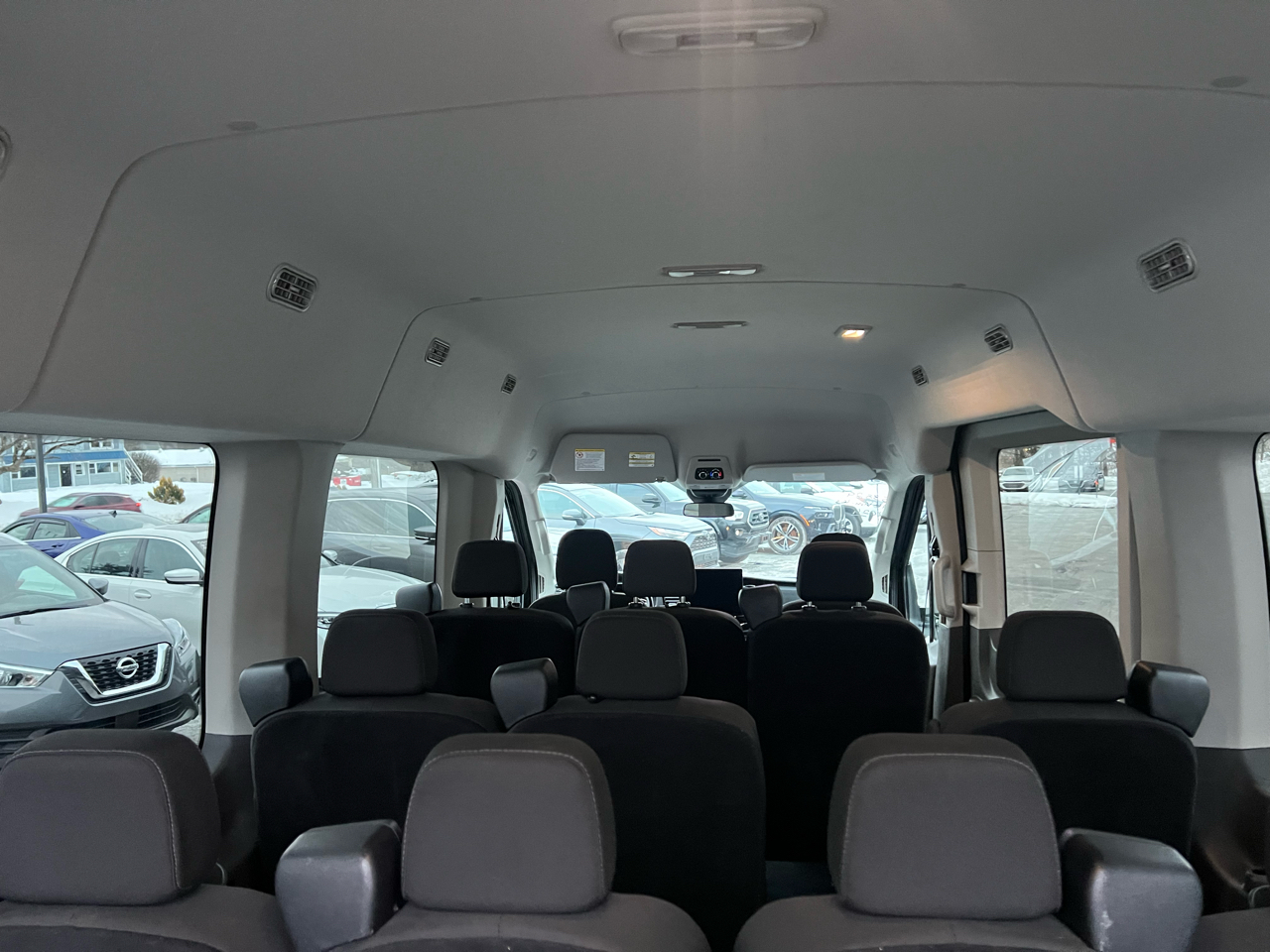 Ford Transit Passenger Wagon T-350 148" Med Roof XLT RWD 2024