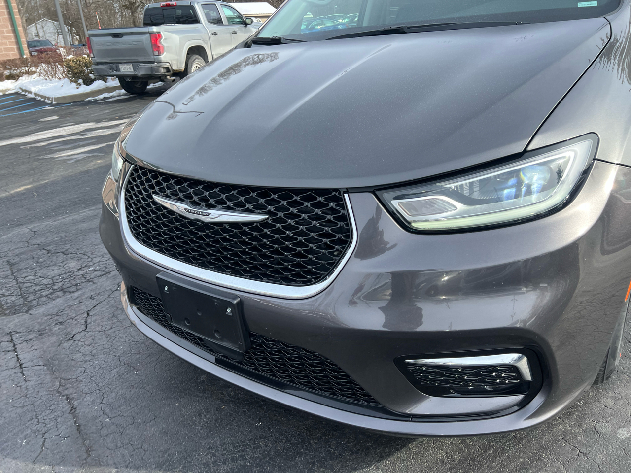 Chrysler Pacifica Touring L FWD 2023