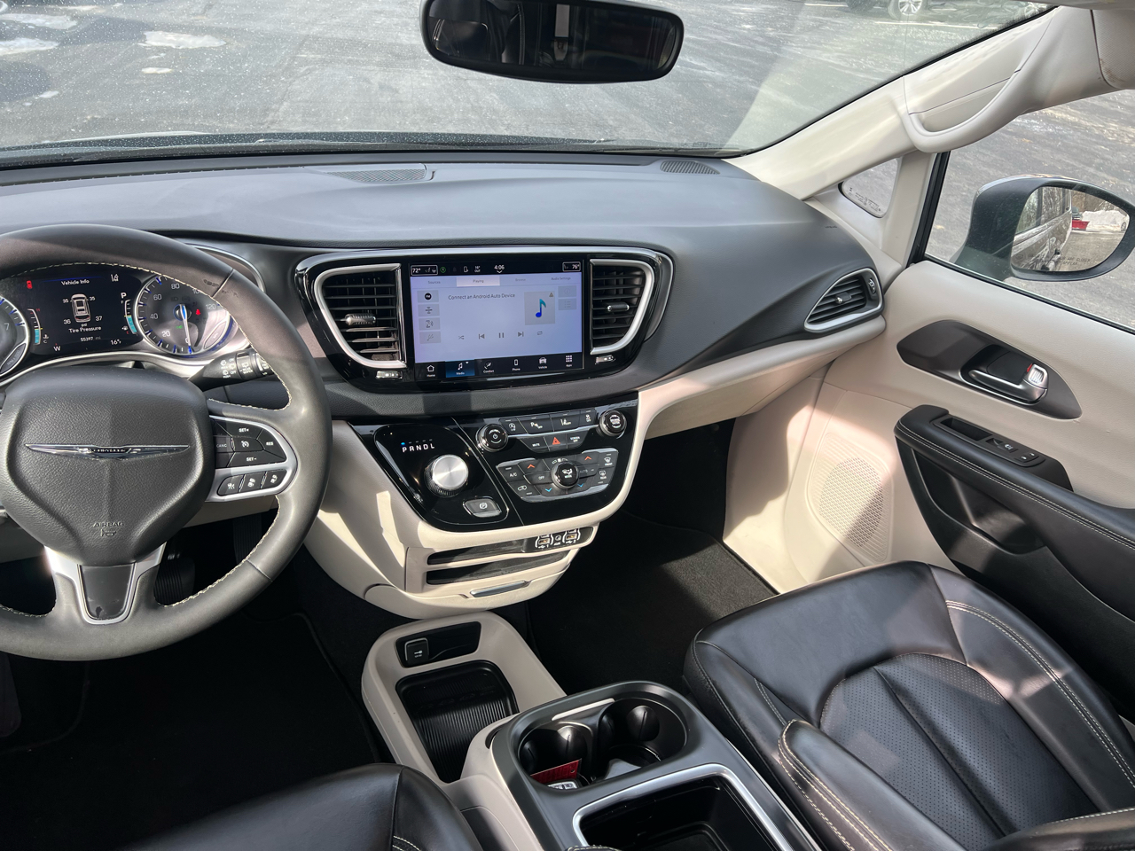 Chrysler Pacifica Touring L FWD 2023