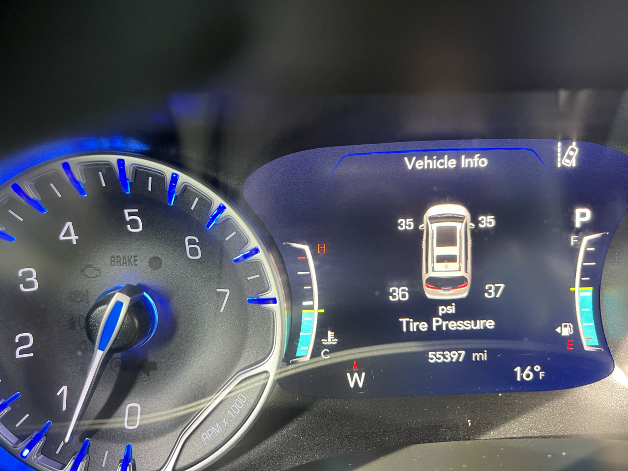 Chrysler Pacifica Touring L FWD 2023