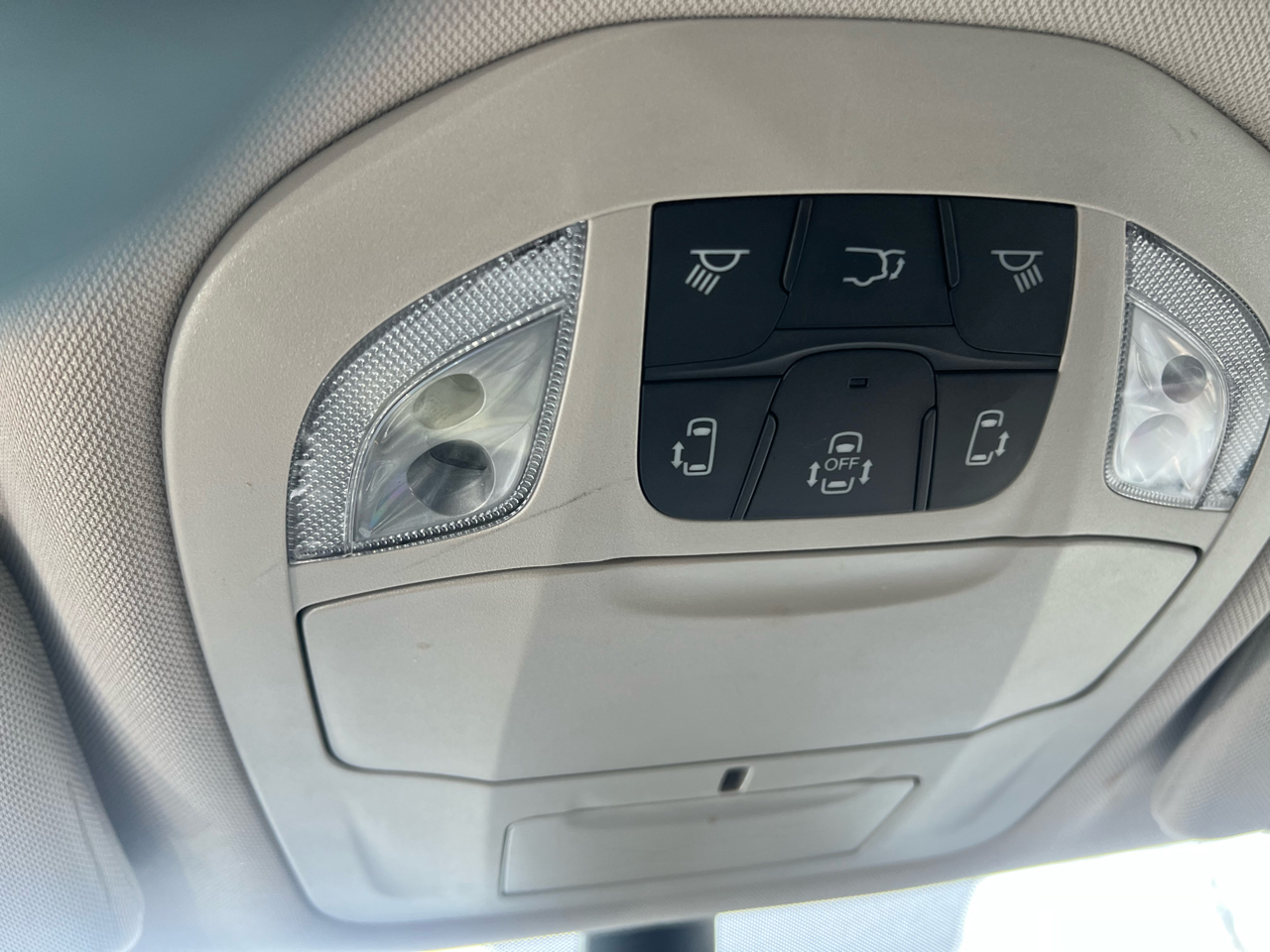 Chrysler Pacifica Touring L FWD 2023