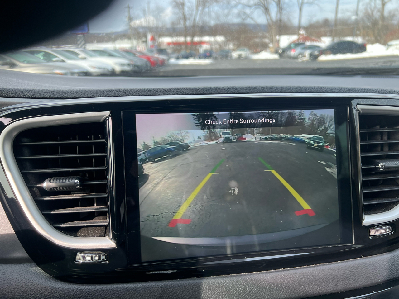 Chrysler Pacifica Touring L FWD 2023