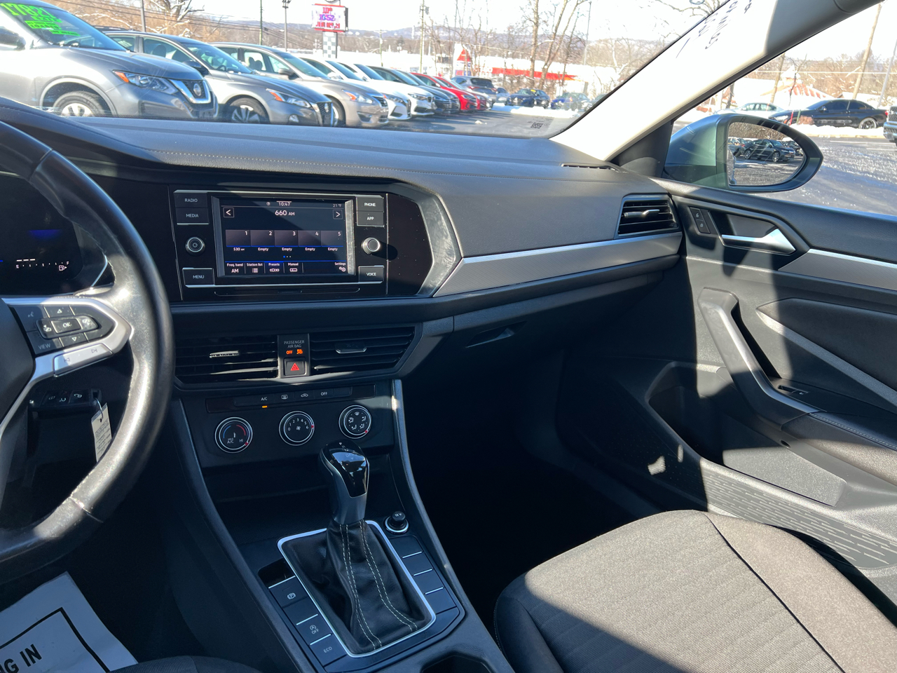 Volkswagen Jetta S Auto 2024