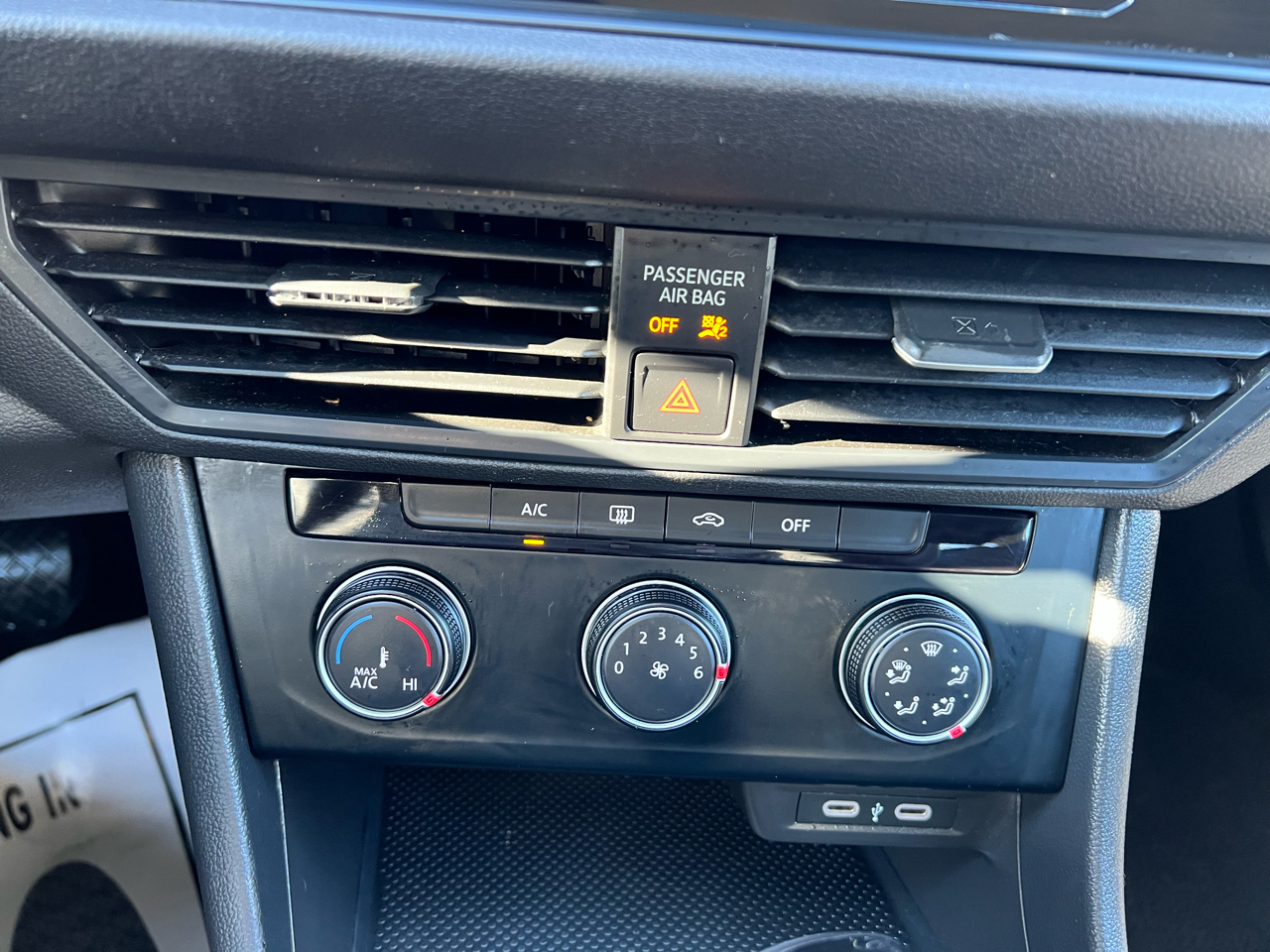 Volkswagen Jetta S Auto 2024