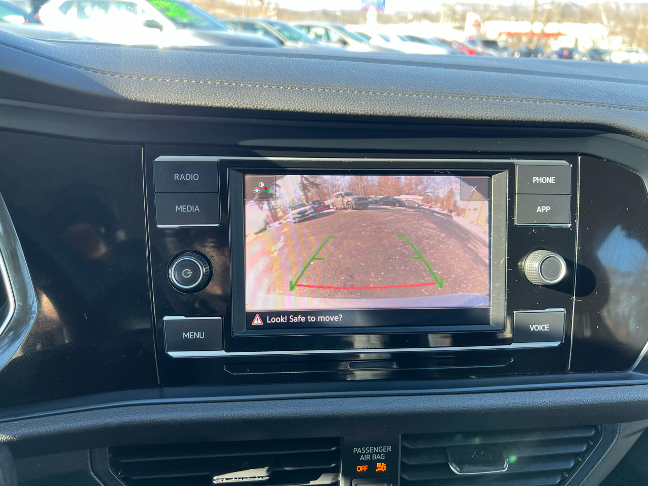 Volkswagen Jetta S Auto 2024