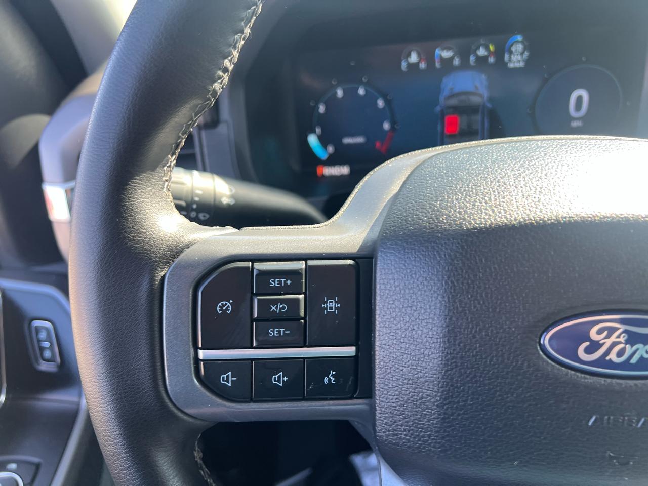 Ford F-150 XLT 4WD SuperCrew 5.5' Box 2025