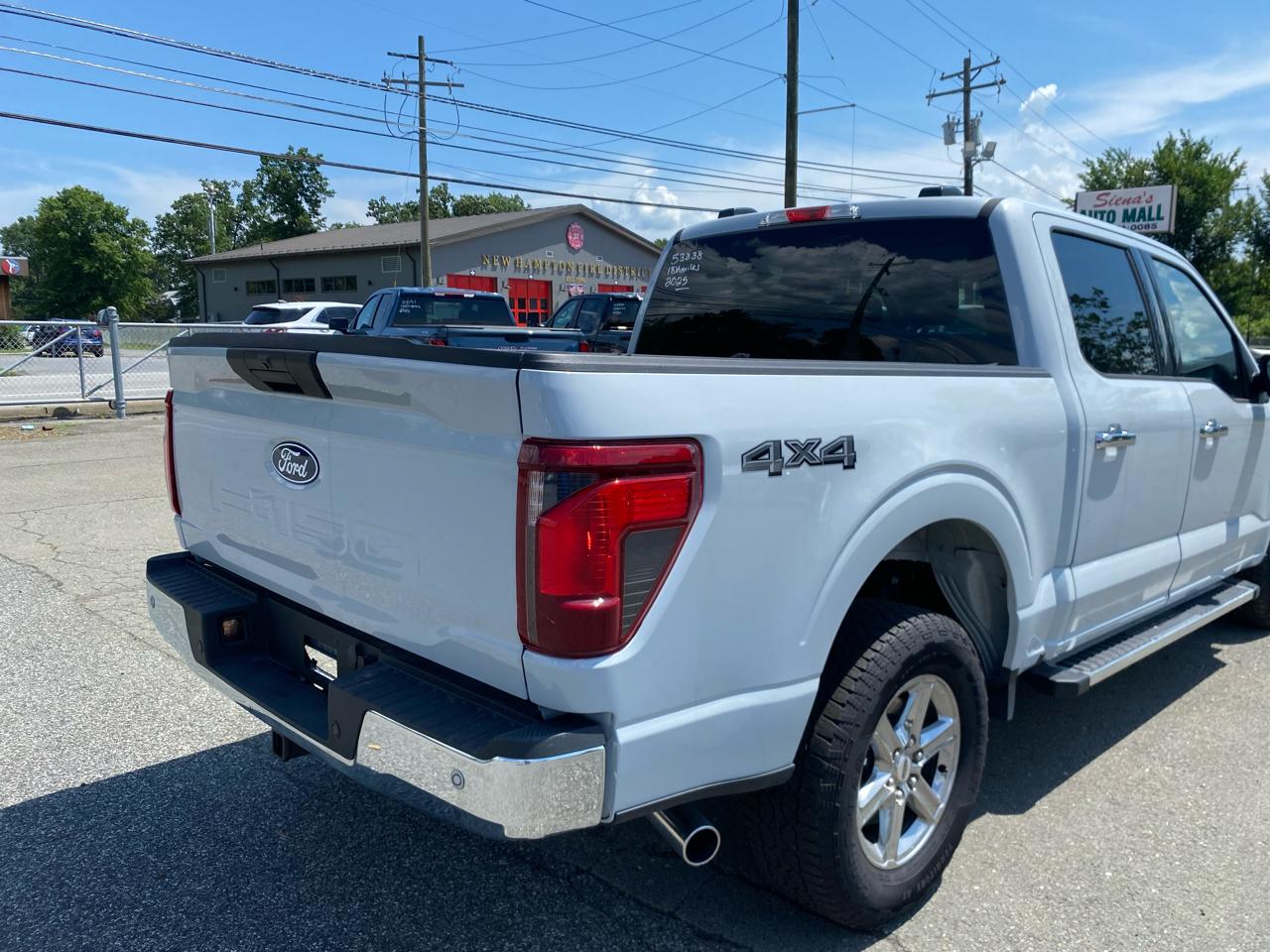 Ford F-150 XLT 4WD SuperCrew 5.5' Box 2025