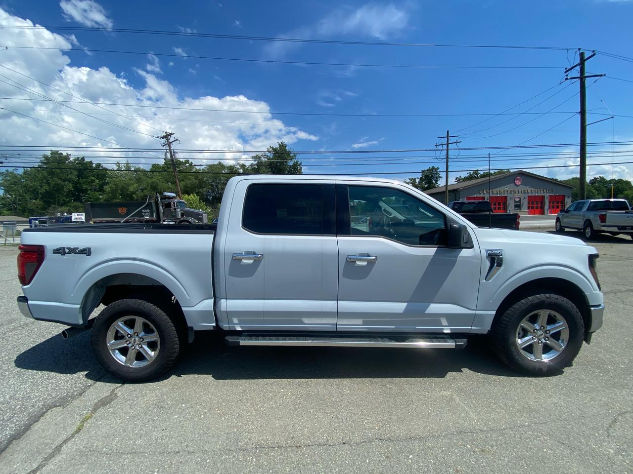 Ford F-150 XLT 4WD SuperCrew 5.5' Box 2025