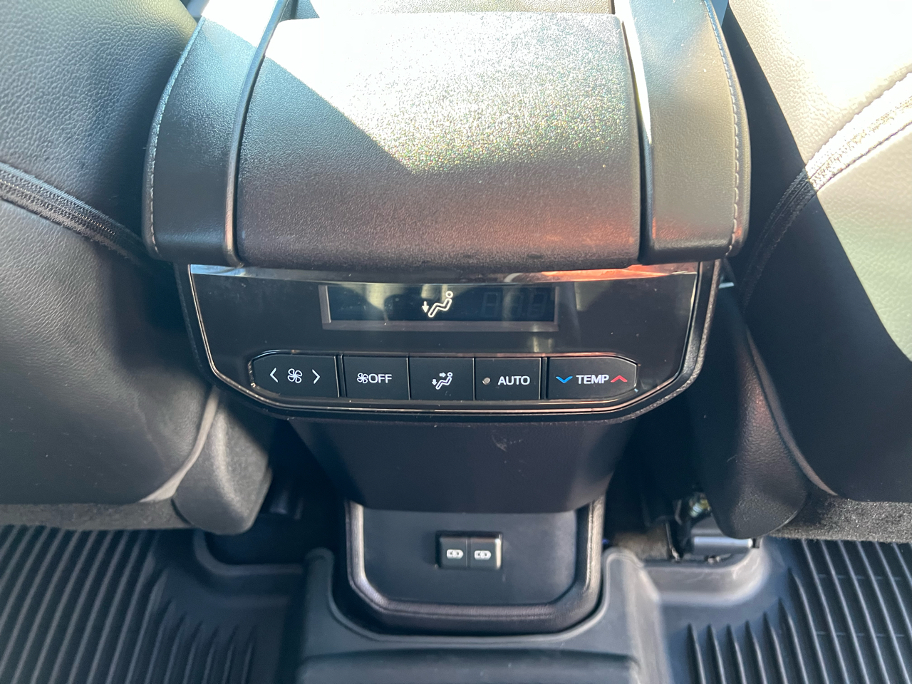 Toyota Highlander XLE AWD (Natl) 2022