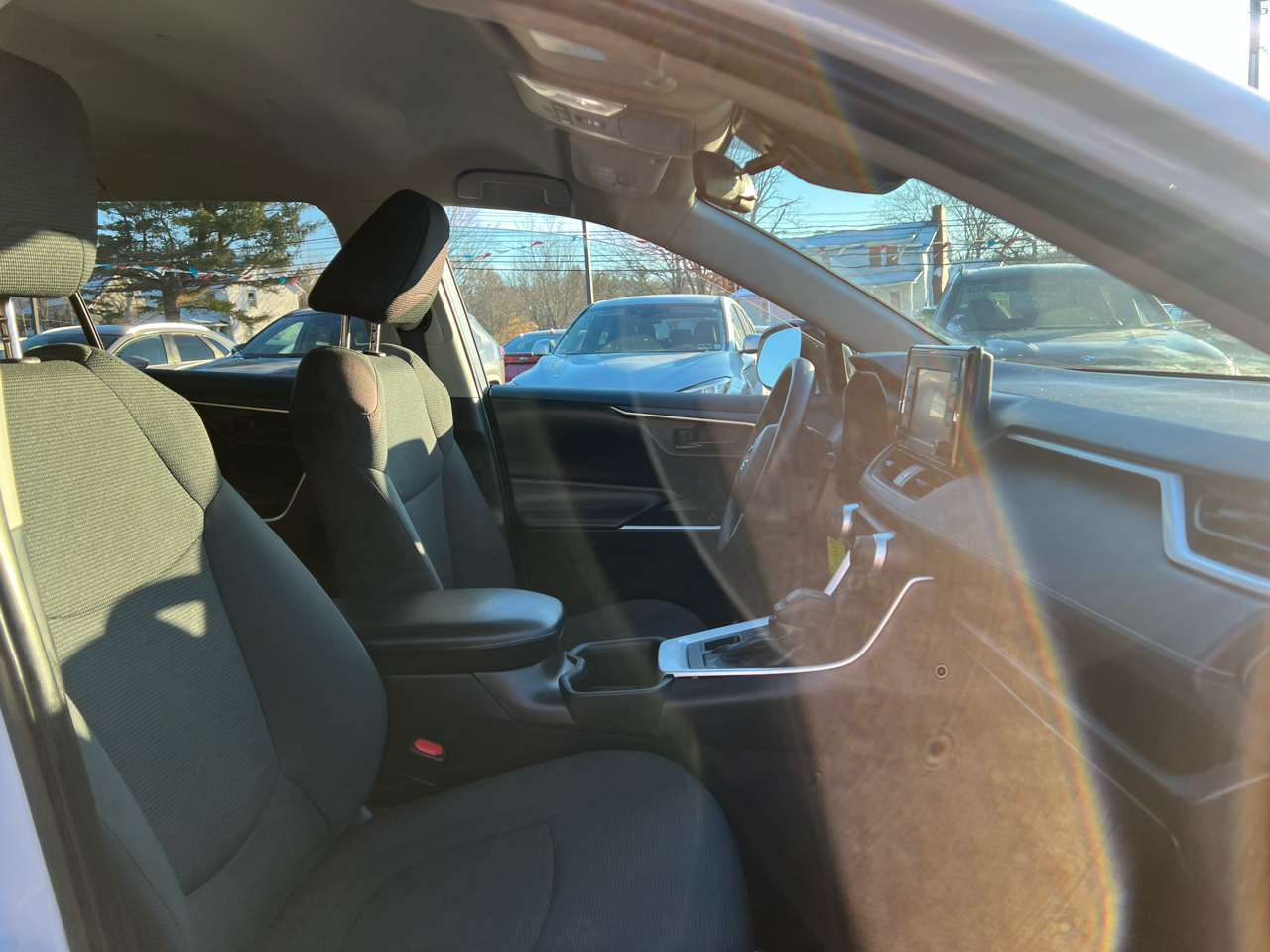 Toyota RAV4 LE AWD (Natl) 2022