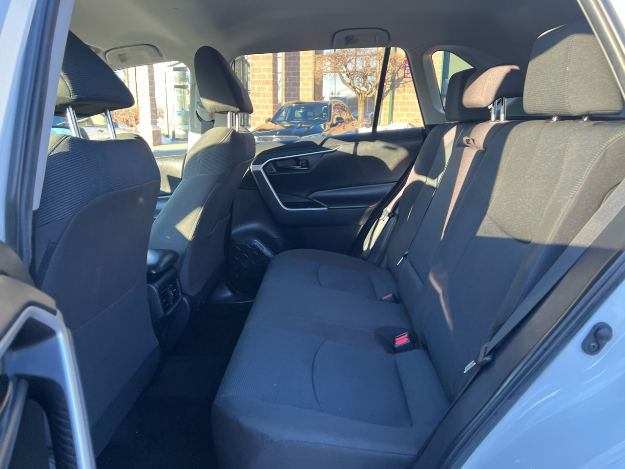 Toyota RAV4 LE AWD (Natl) 2022