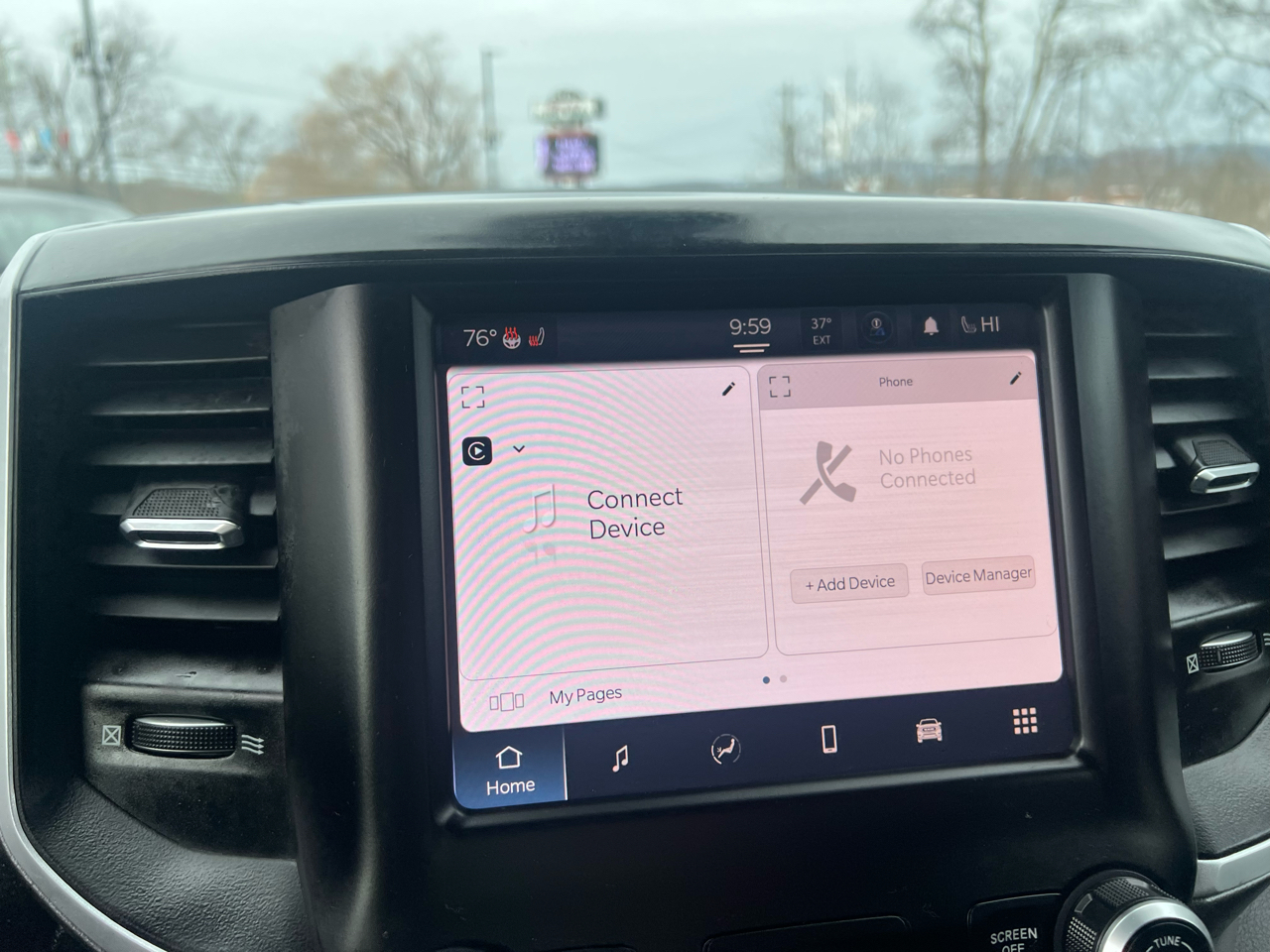 RAM 1500 Big Horn 4x4 Quad Cab 6'4" Box 2022