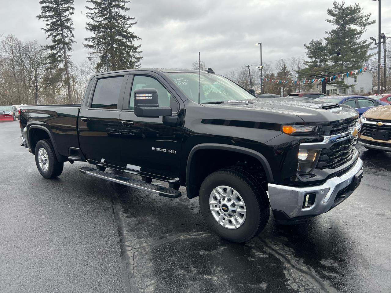 Chevrolet Silverado 2500HD 4WD Crew Cab 172" LT 2025