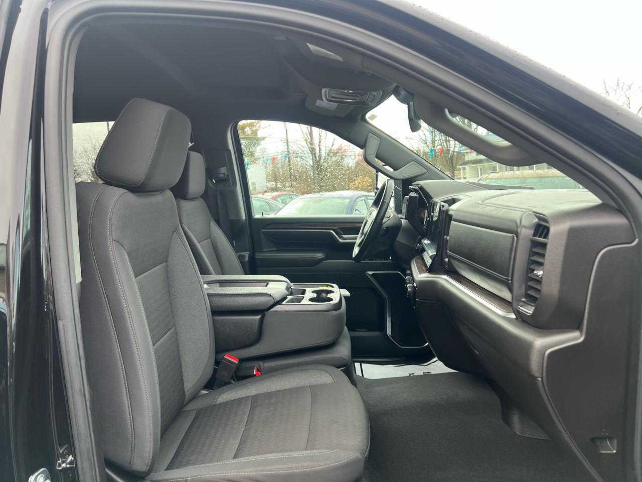 Chevrolet Silverado 2500HD 4WD Crew Cab 172" LT 2025