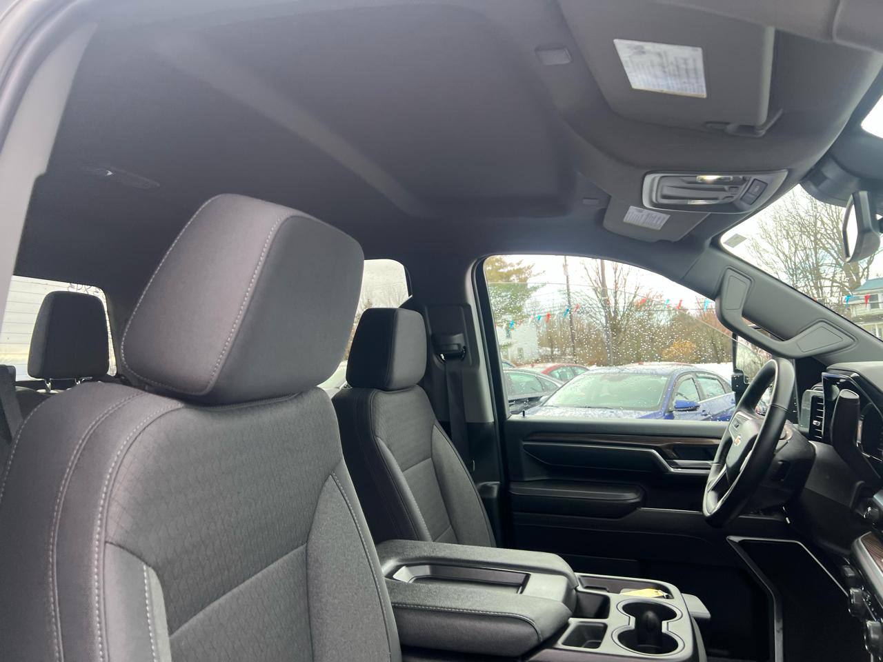 Chevrolet Silverado 2500HD 4WD Crew Cab 172" LT 2025