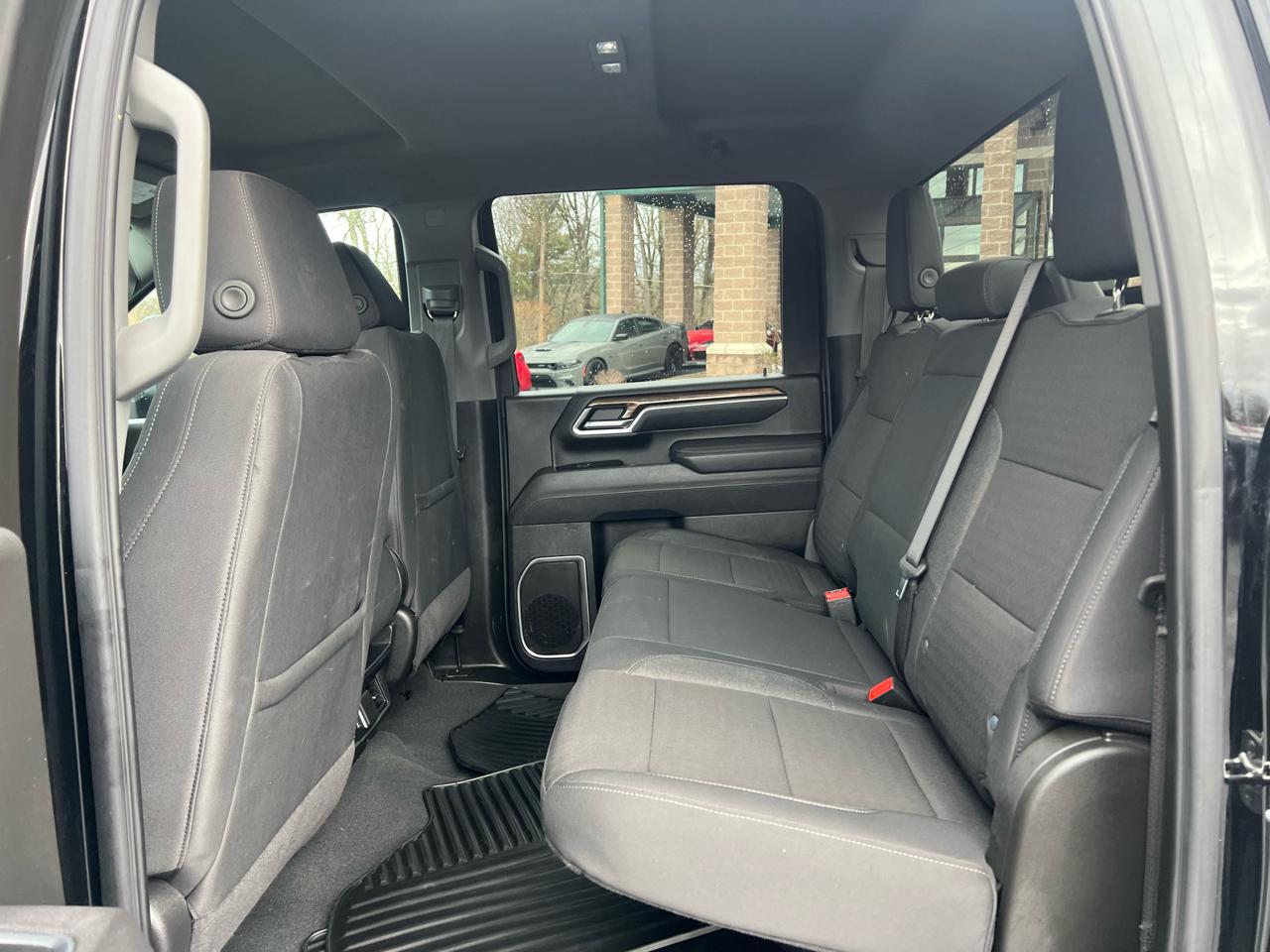 Chevrolet Silverado 2500HD 4WD Crew Cab 172" LT 2025