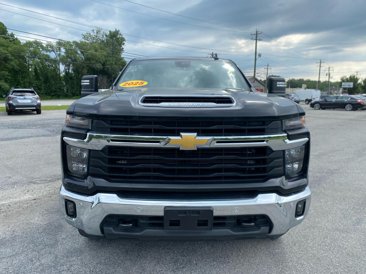 Chevrolet Silverado 2500HD 4WD Crew Cab 172" LT 2025