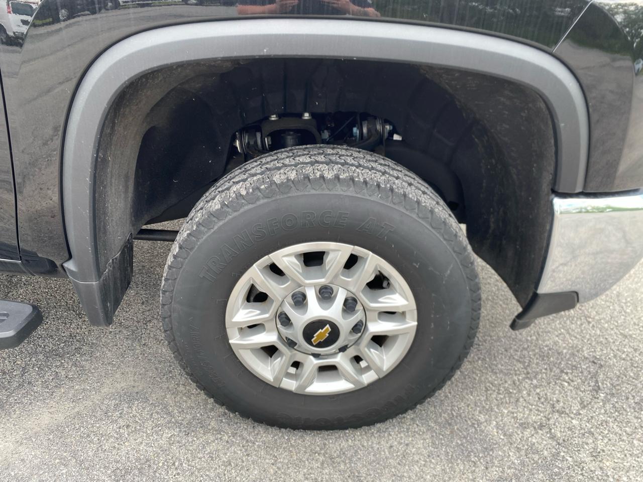 Chevrolet Silverado 2500HD 4WD Crew Cab 172" LT 2025