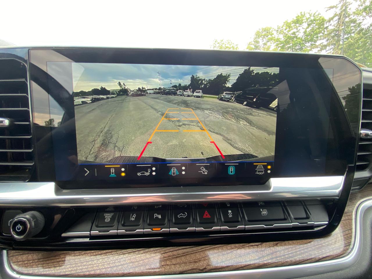 Chevrolet Silverado 2500HD 4WD Crew Cab 172" LT 2025