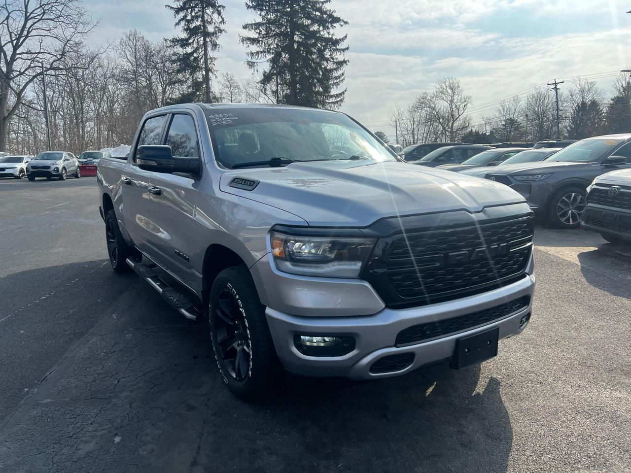 RAM 1500 Big Horn 4x4 Crew Cab 5'7" Box 2023