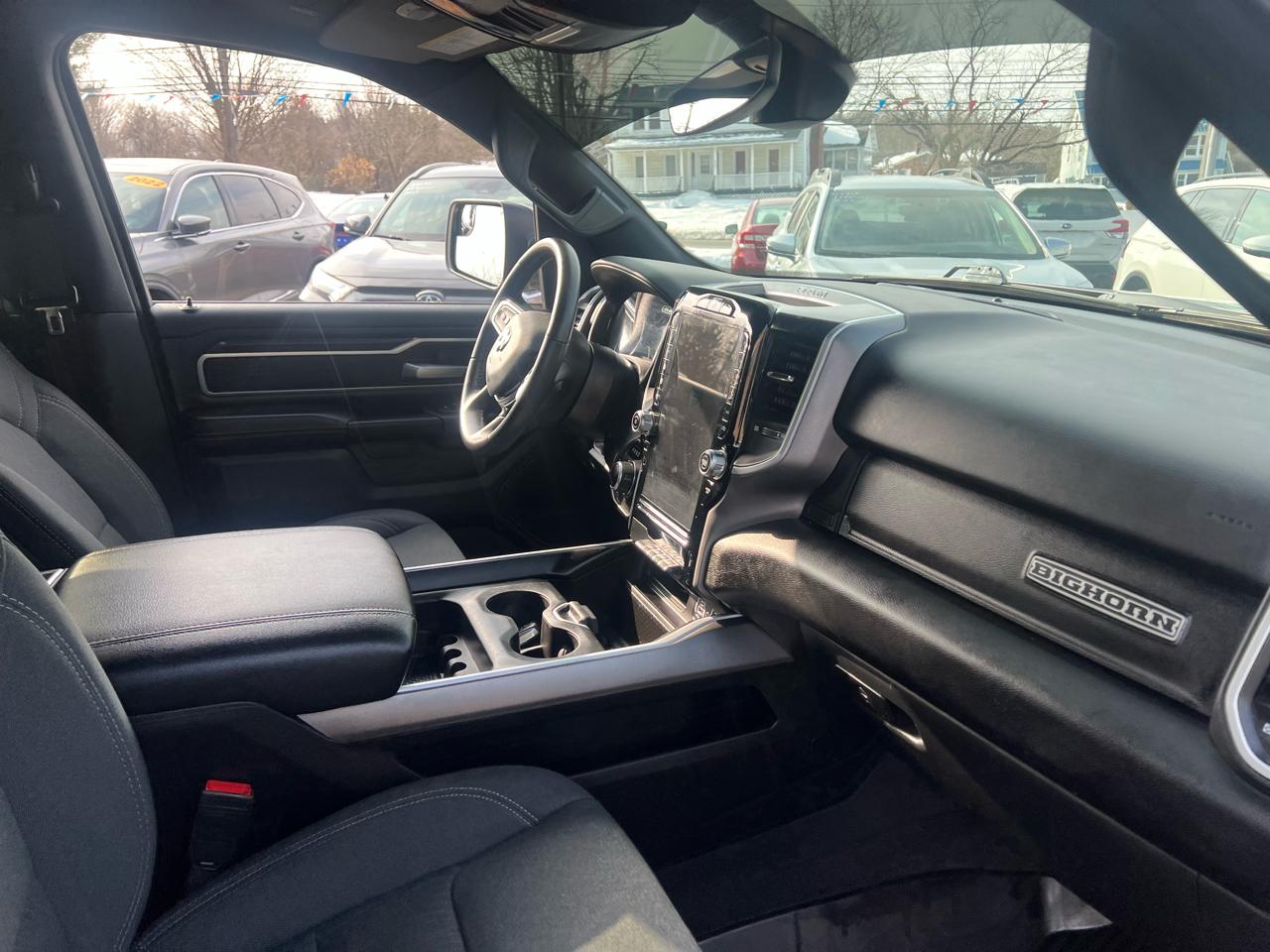 RAM 1500 Big Horn 4x4 Crew Cab 5'7" Box 2023