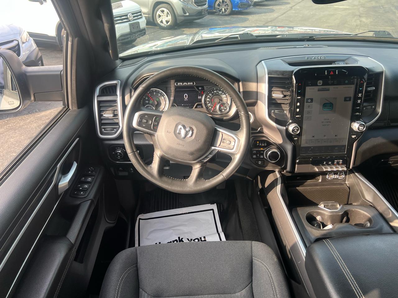 RAM 1500 Big Horn 4x4 Crew Cab 5'7" Box 2023