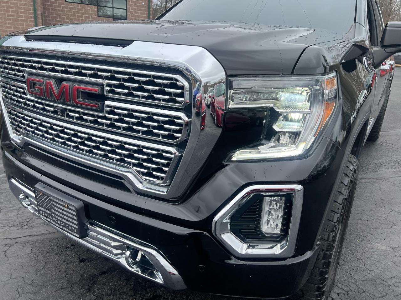 GMC Sierra 1500 4WD Crew Cab 147" Denali 2019