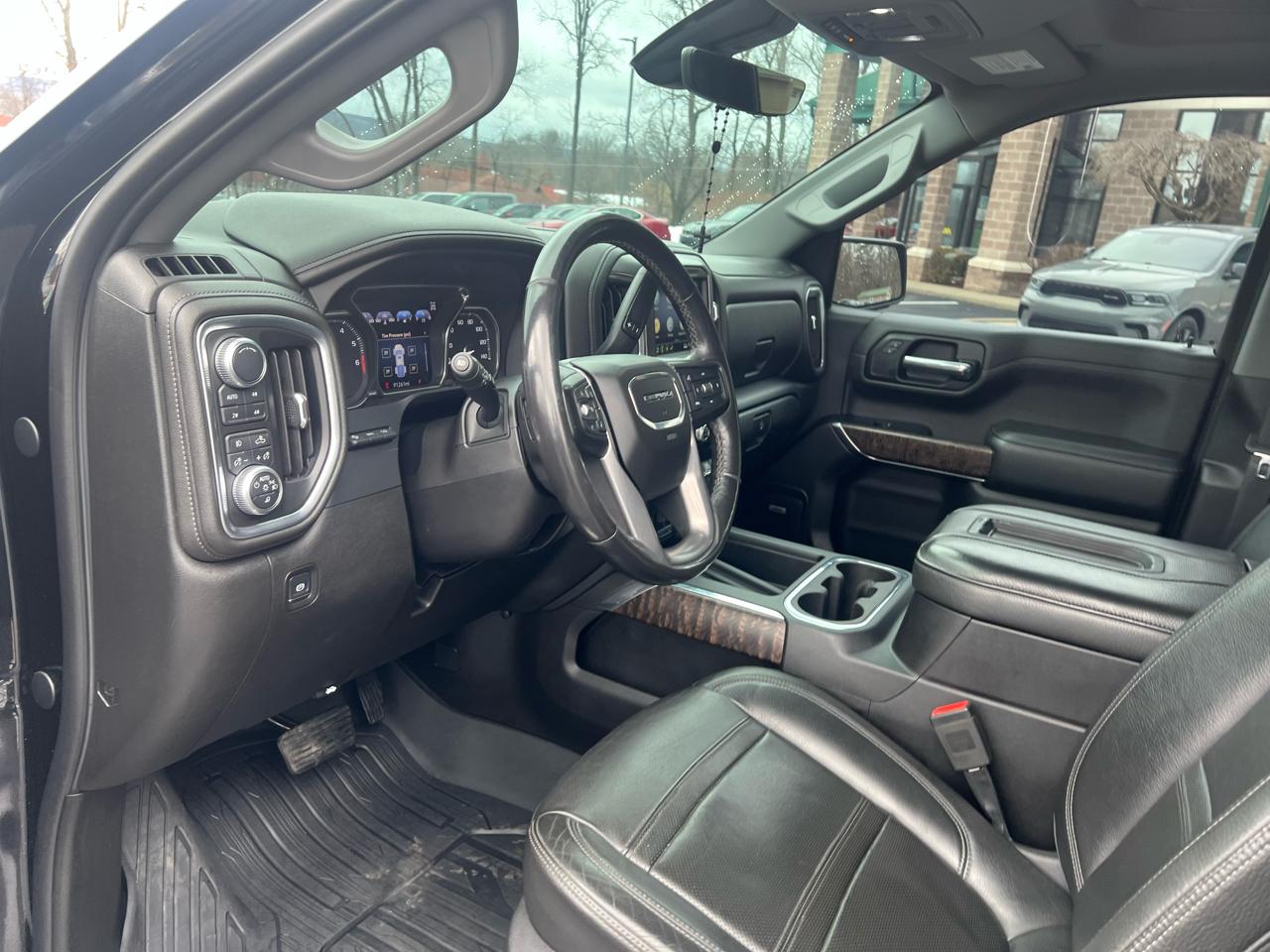 GMC Sierra 1500 4WD Crew Cab 147" Denali 2019