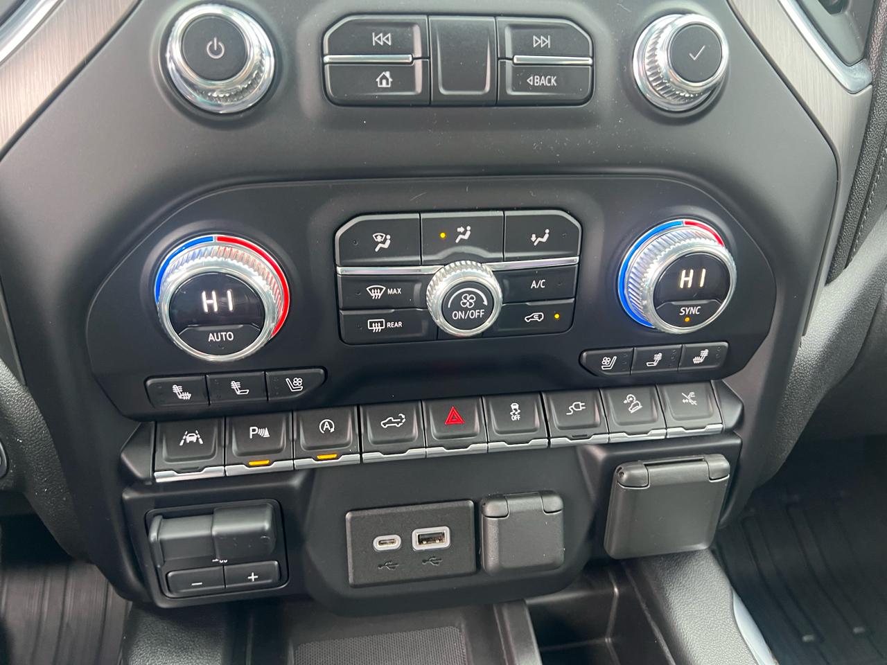 GMC Sierra 1500 4WD Crew Cab 147" Denali 2019