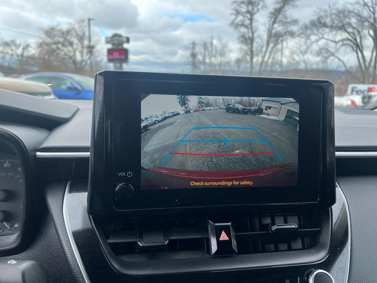 Toyota Corolla LE CVT (Natl) 2023