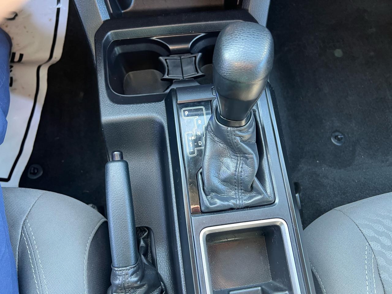 Toyota Tacoma 2WD SR5 Access Cab 6' Bed I4 AT (Natl) 2020