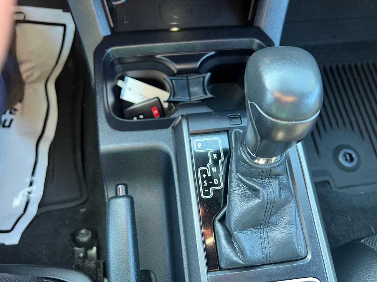 Toyota Tacoma 4WD TRD Sport Double Cab 5' Bed V6 AT (Natl) 2021