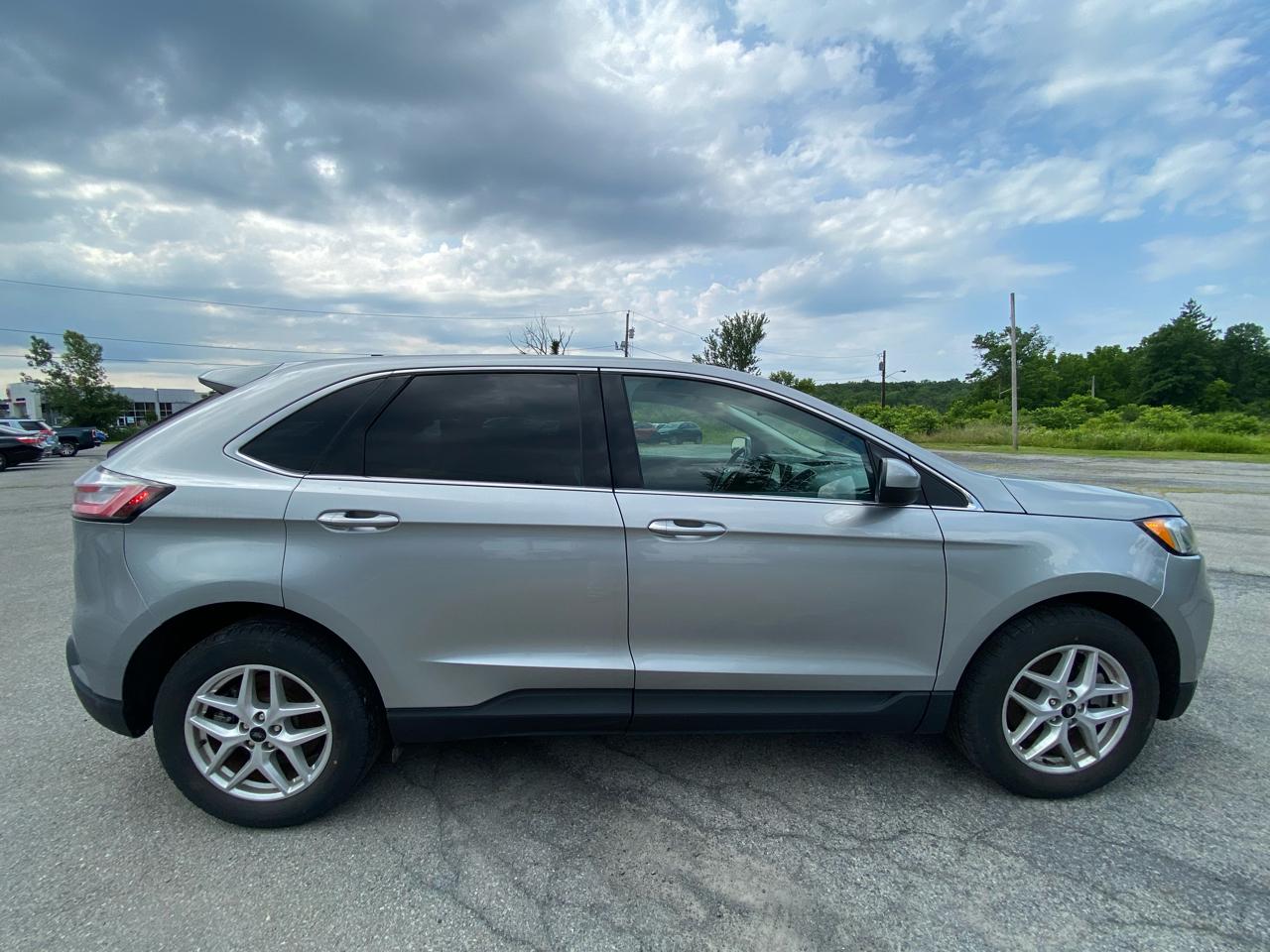 Ford Edge SEL AWD 2023