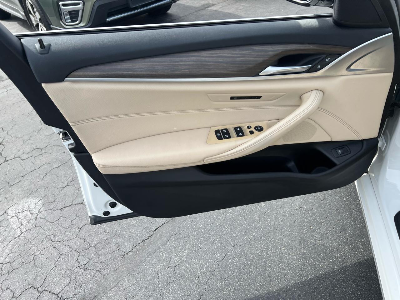 BMW 5 Series 540i xDrive Sedan 2020