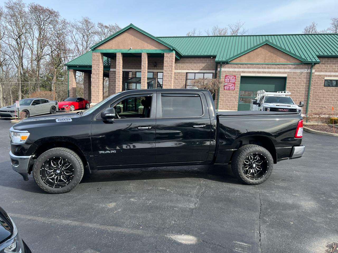 RAM 1500 Big Horn/Lone Star 4x4 Crew Cab 5'7" Box 2019