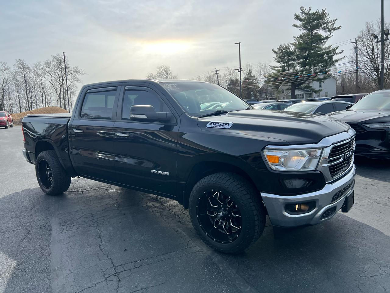 RAM 1500 Big Horn/Lone Star 4x4 Crew Cab 5'7" Box 2019